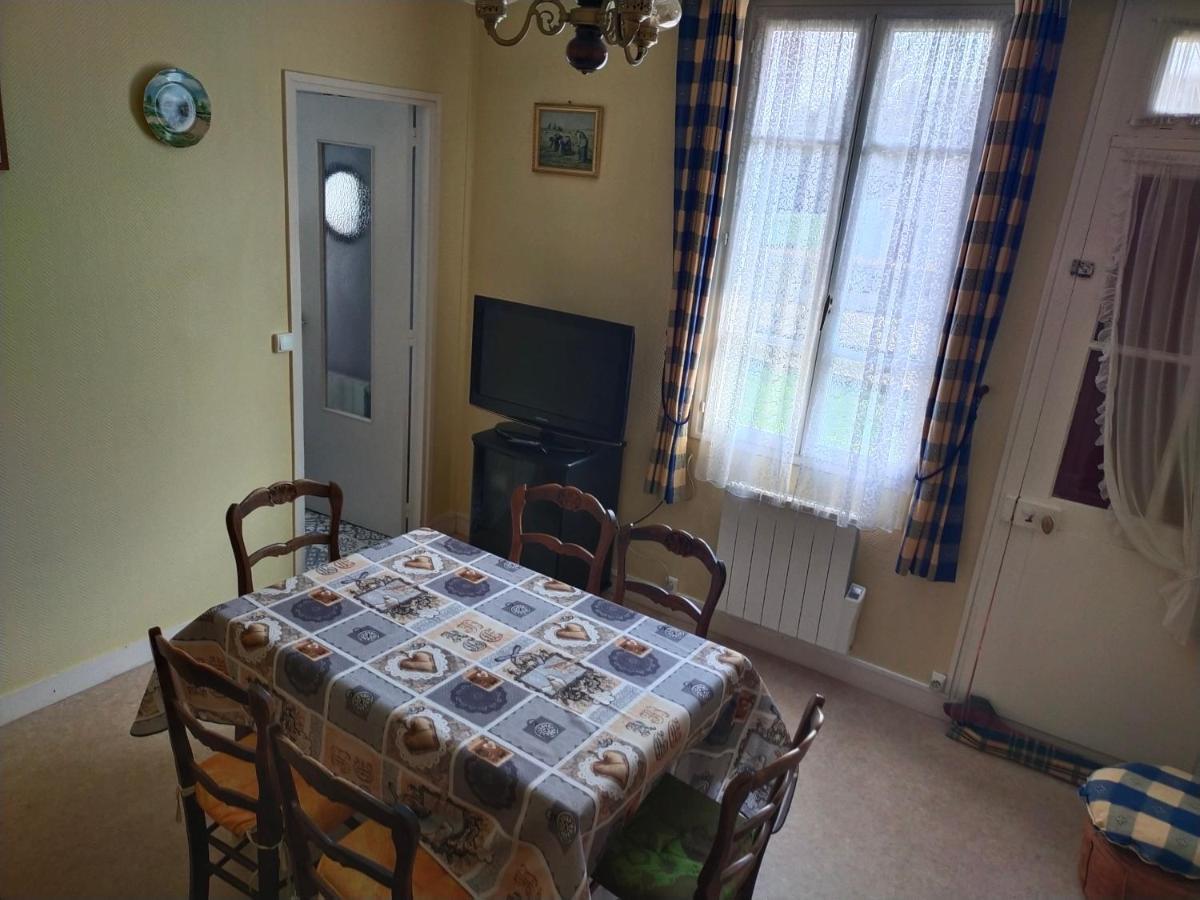 La ptite maison Rouxmesnil-Bouteilles Extérieur photo