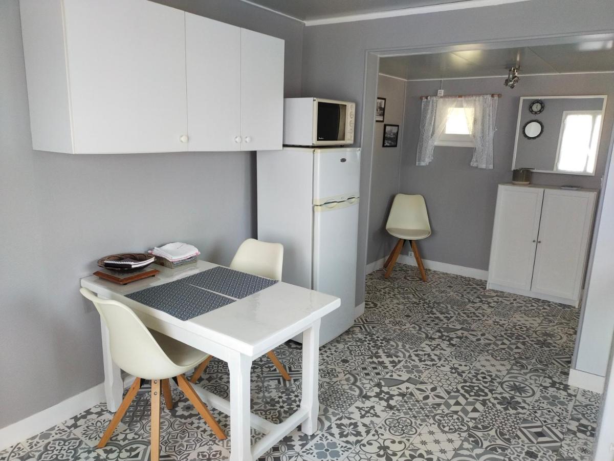 La ptite maison Rouxmesnil-Bouteilles Extérieur photo